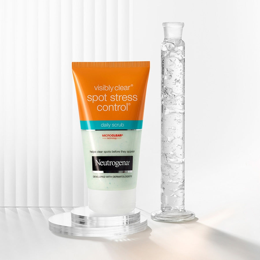Neutrogena Visibly Clear Spot Stress Control Daily Scrub, 150 ml