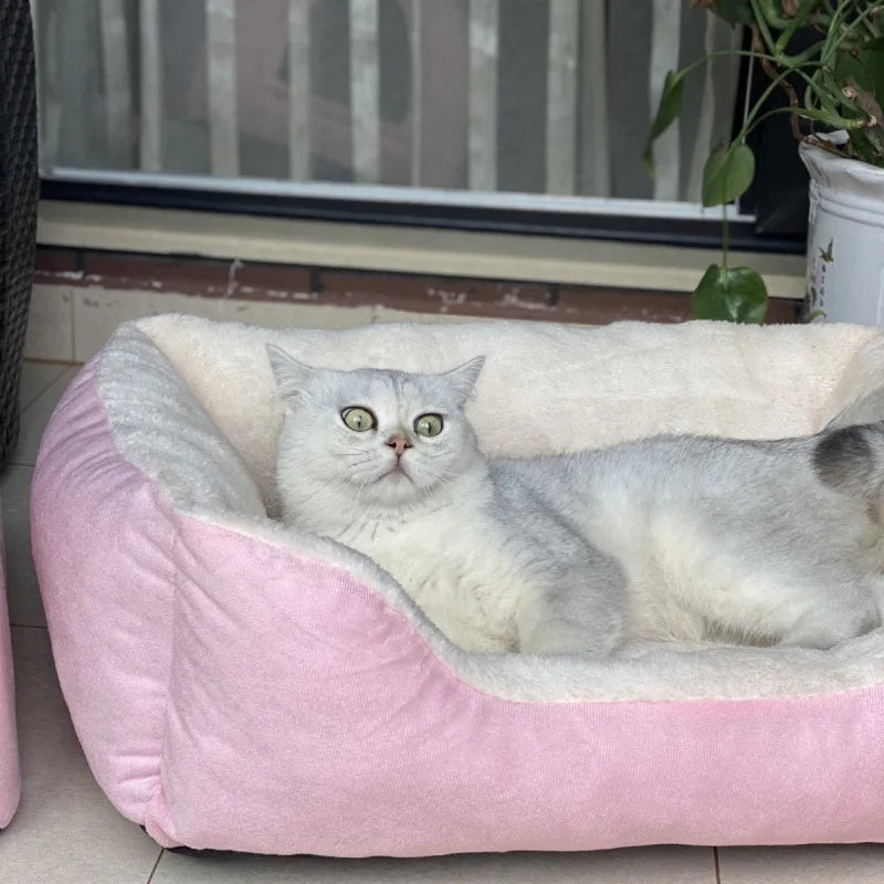 Soft Plush Cat & Dog Bed – Warm, Thickened Nest for Small Pets & Kittens.